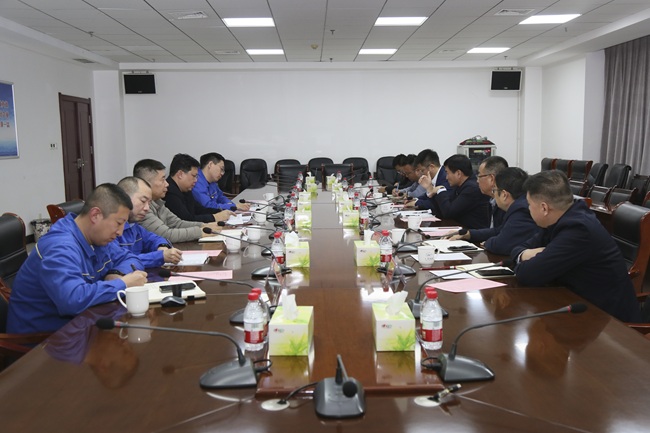 新疆建設(shè)兵團(tuán)第十三師新星市黨委副書記、師長劉文勝一行到萬基控股集團(tuán)調(diào)研