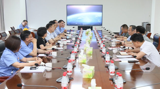 河南省國資委黨委副書記、主任吳祖明一行到萬基控股集團(tuán)調(diào)研